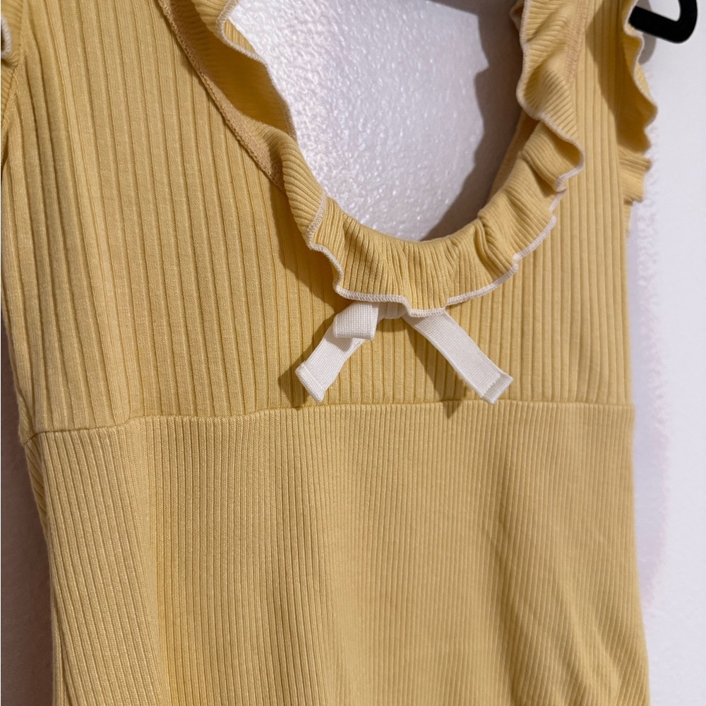 Butter Yellow Ruffle Crop Top - Picture 2 of 3